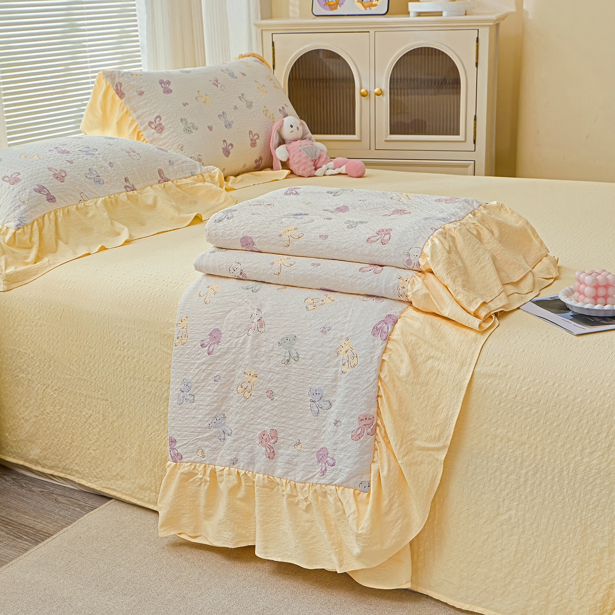 91家纺网 家纺一手货源 找家纺 人人爱家纺 2026新款泡芙纱欧式夏被夏凉被空调被四件套 长耳兔