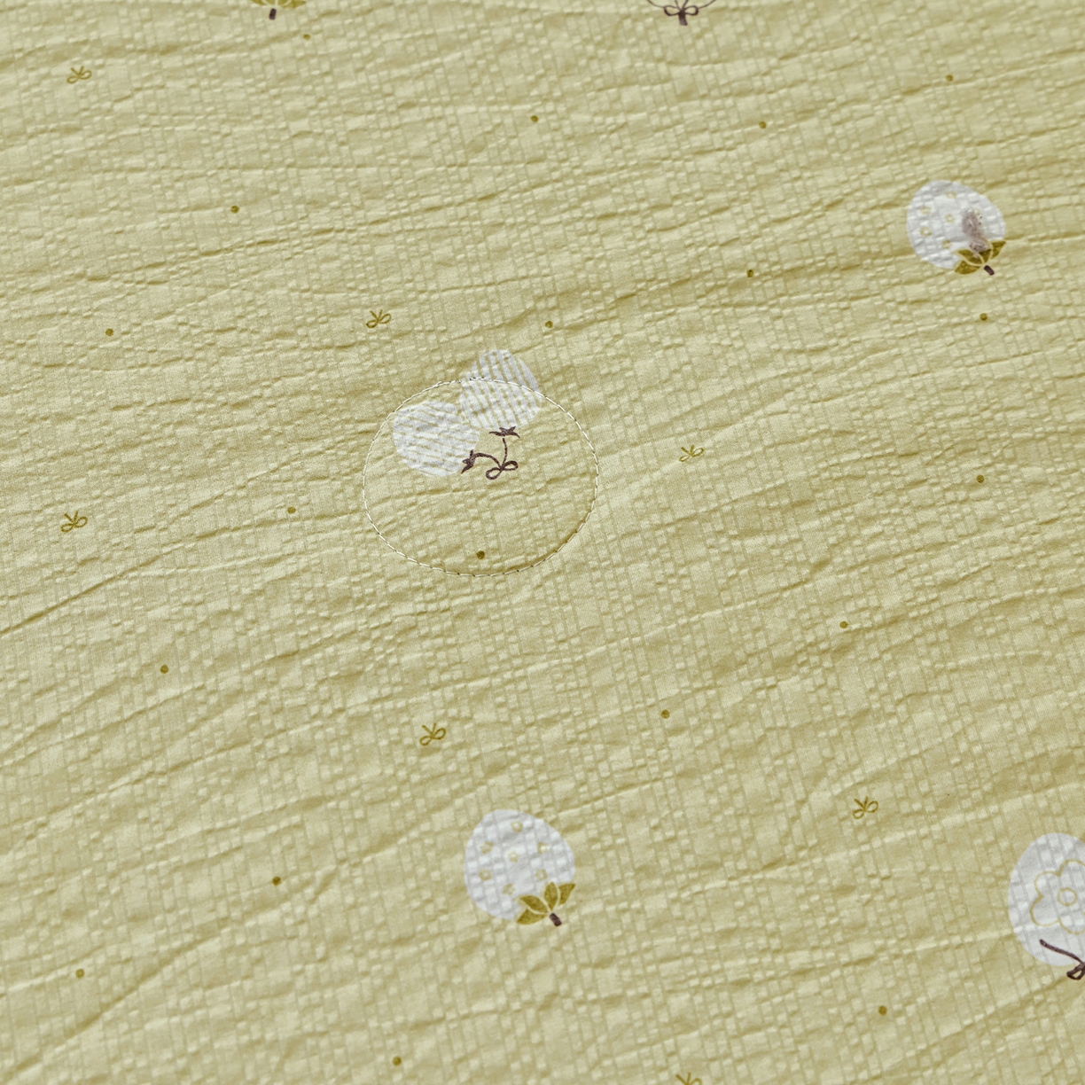 91家纺网 家纺一手货源 找家纺 人人爱家纺 2026新款泡芙纱欧式夏被夏凉被空调被四件套 抹茶梅梅