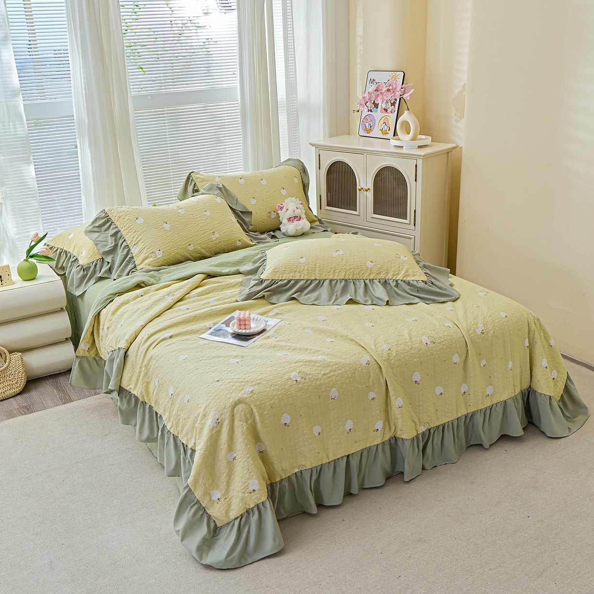 91家纺网 家纺一手货源 找家纺 人人爱家纺 2026新款泡芙纱欧式夏被夏凉被空调被四件套 抹茶梅梅