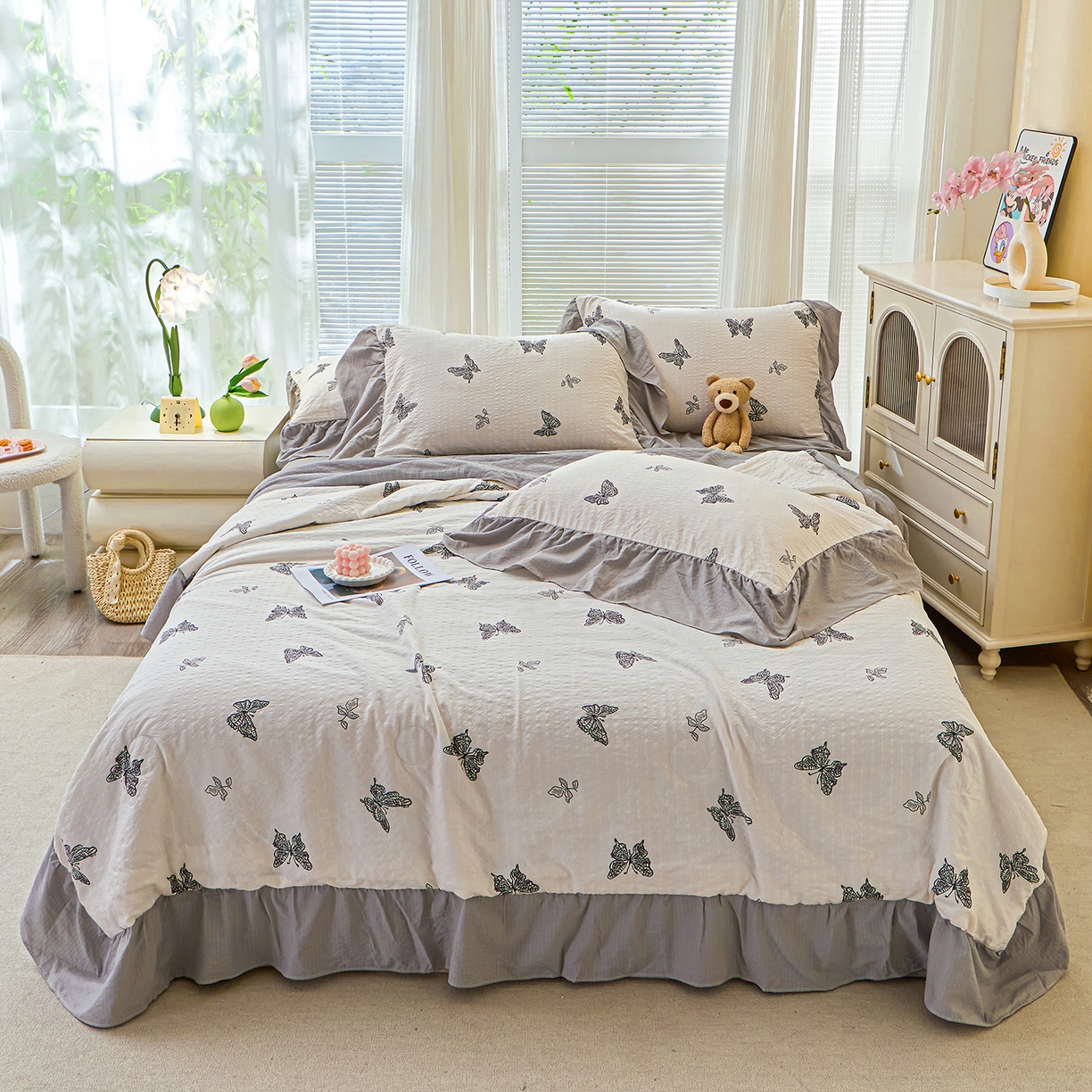 91家纺网 家纺一手货源 找家纺 人人爱家纺 2026新款泡芙纱欧式夏被夏凉被空调被四件套 蝴蝶梦