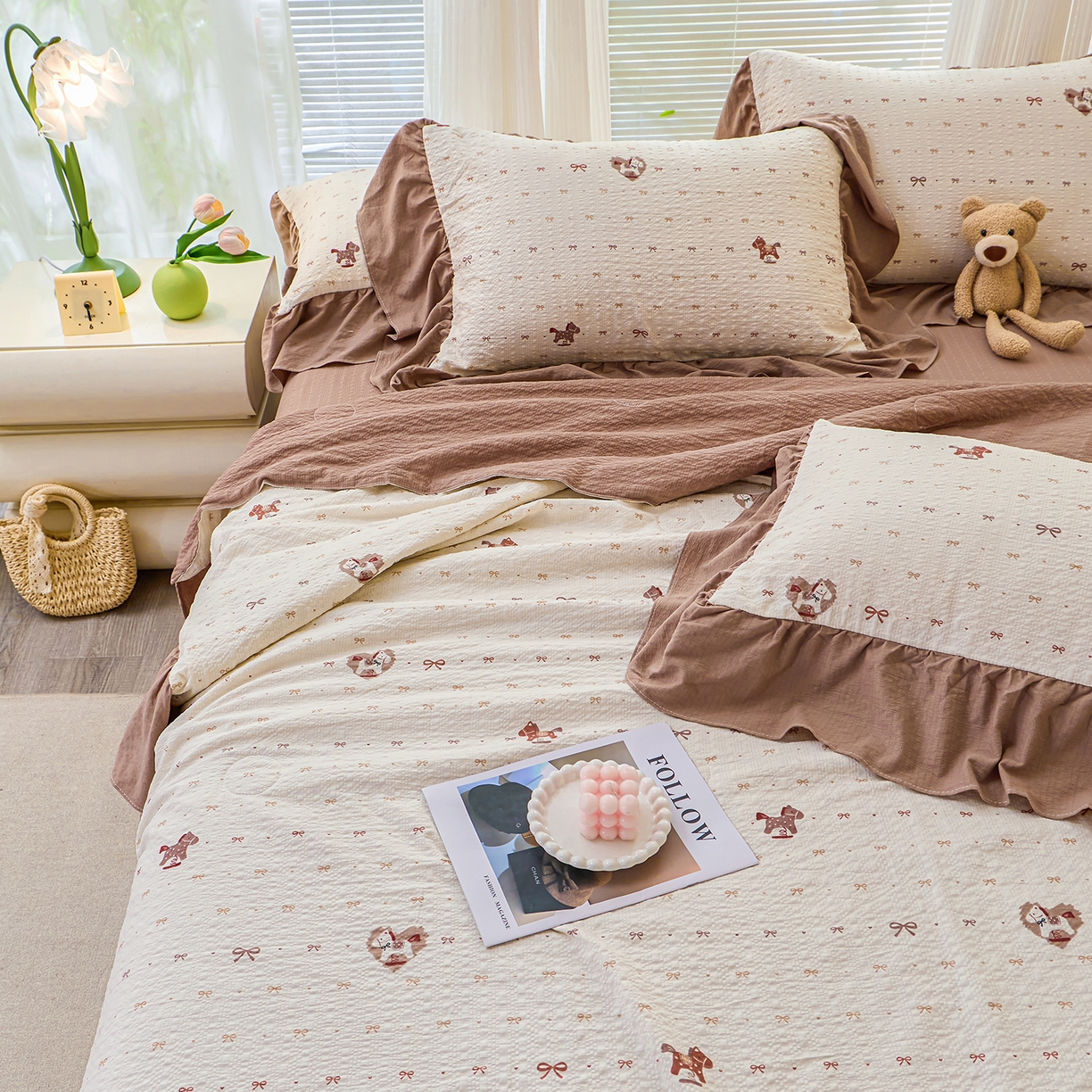 91家纺网 家纺一手货源 找家纺 人人爱家纺 2026新款泡芙纱欧式夏被夏凉被空调被四件套 木马甜心