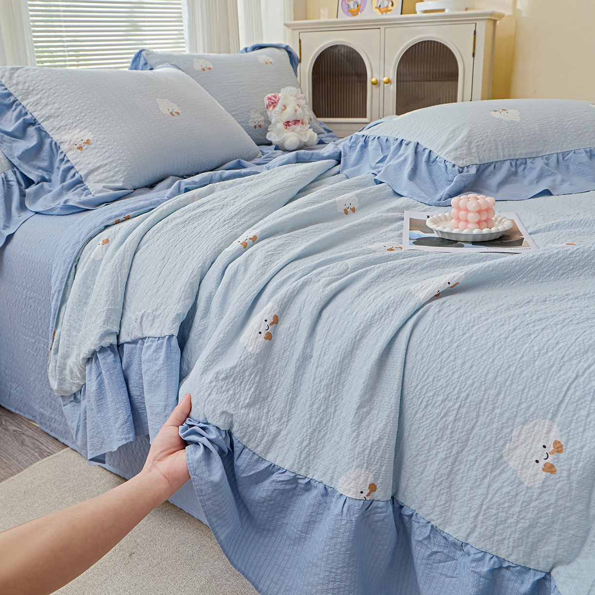 91家纺网 家纺一手货源 找家纺 人人爱家纺 2026新款泡芙纱欧式夏被夏凉被空调被四件套 泡芙云朵