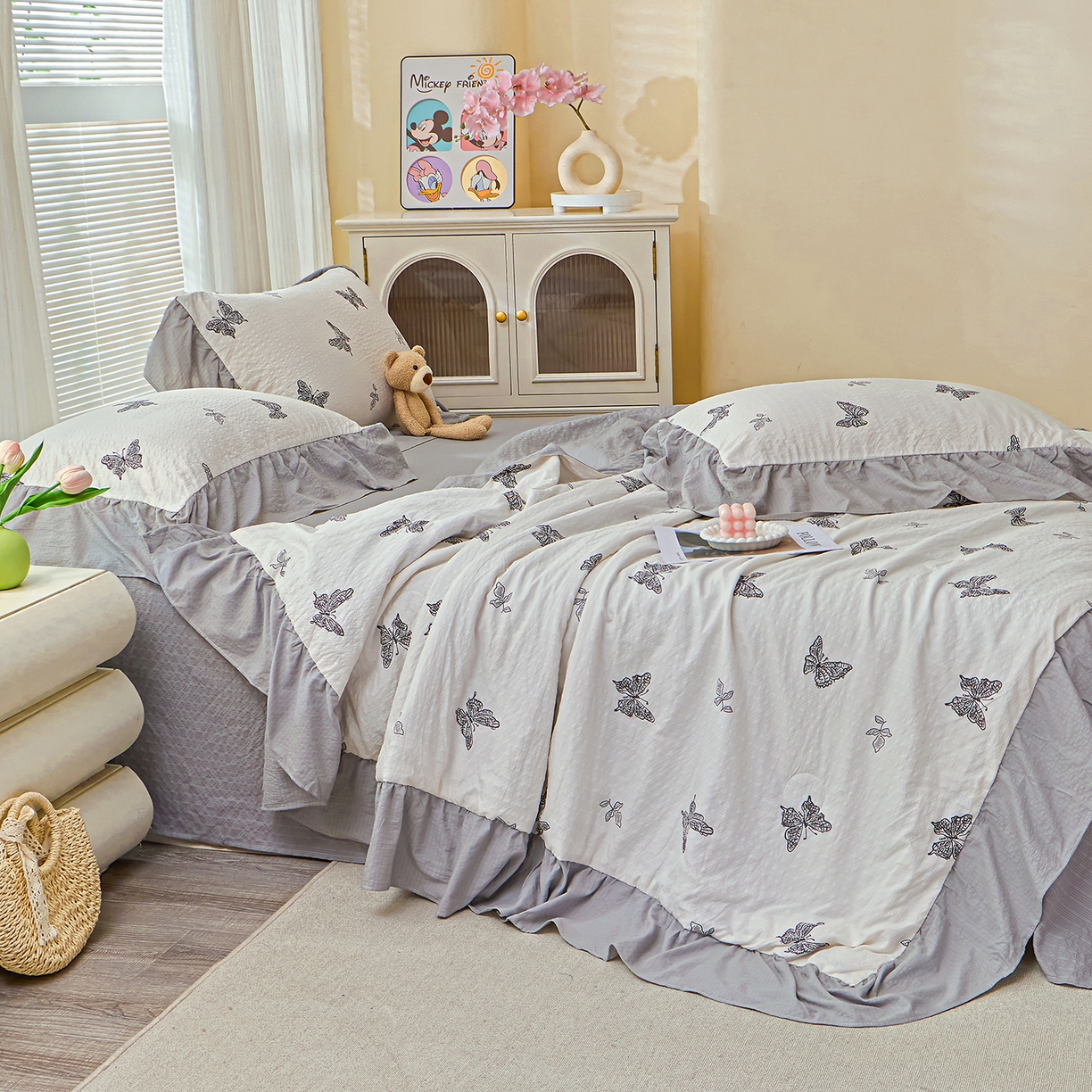 91家纺网 家纺一手货源 找家纺 人人爱家纺 2026新款泡芙纱欧式夏被夏凉被空调被四件套 蝴蝶梦