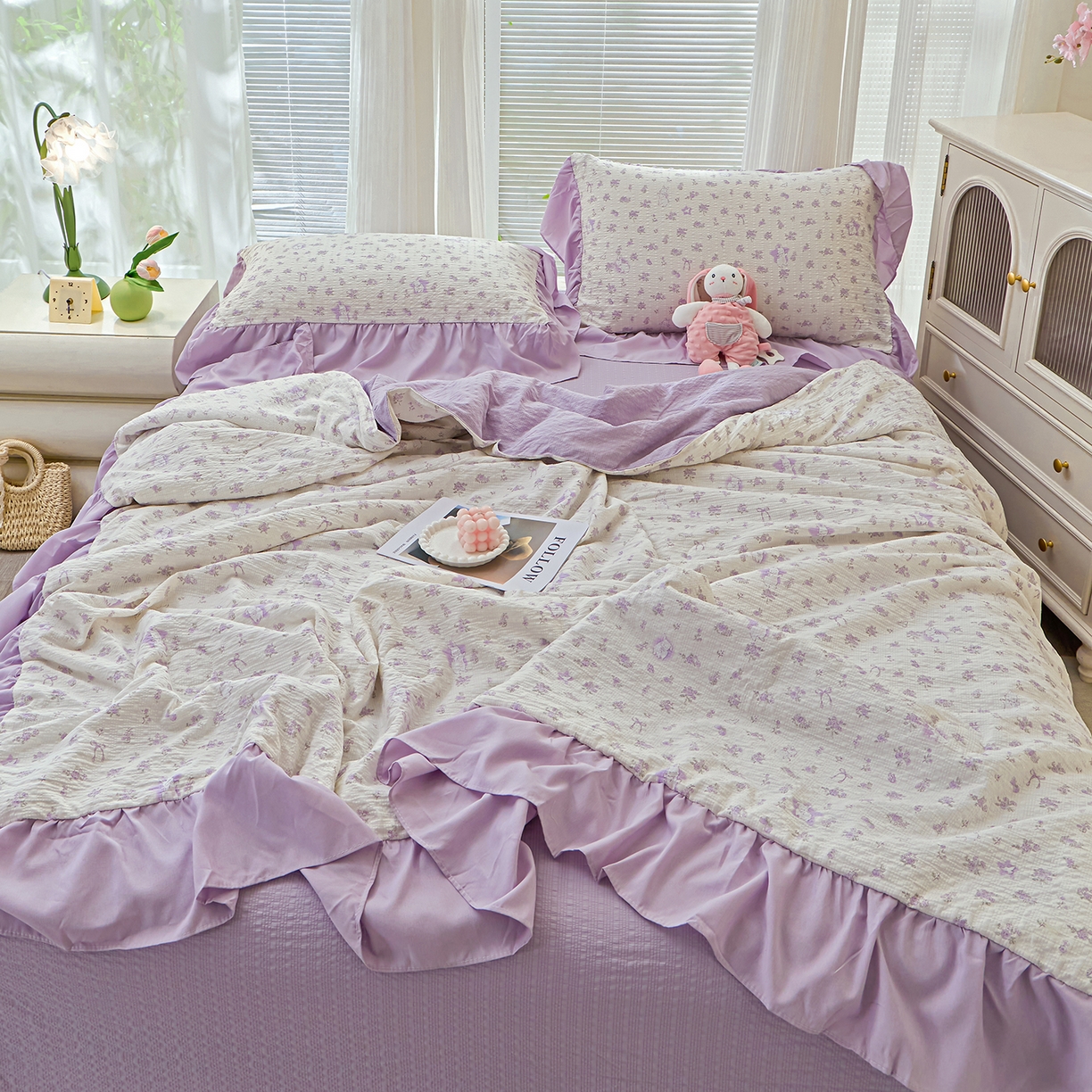 91家纺网 家纺一手货源 找家纺 人人爱家纺 2026新款泡芙纱欧式夏被夏凉被空调被四件套 紫色花语