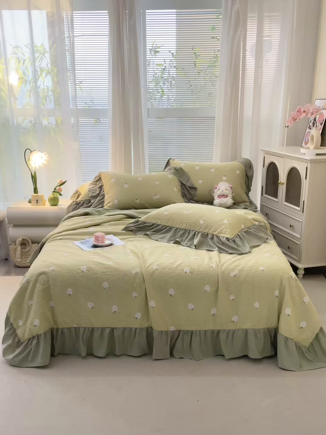 91家纺网 家纺一手货源 找家纺 人人爱家纺 2026新款泡芙纱欧式夏被夏凉被空调被四件套 抹茶梅梅