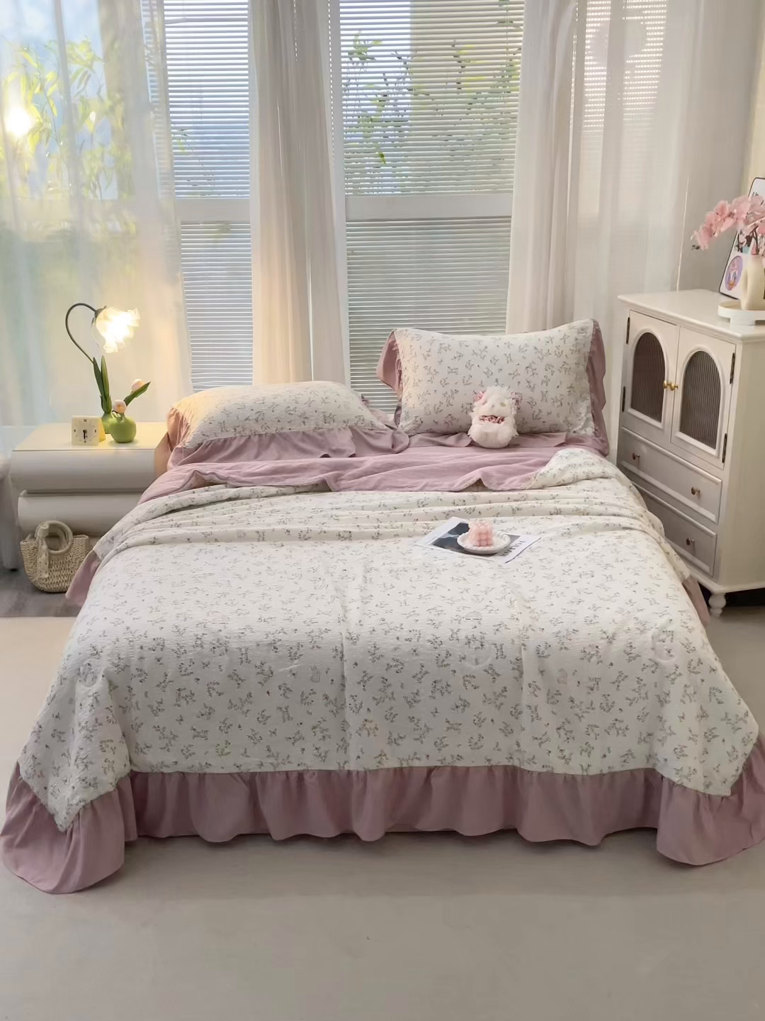 91家纺网 家纺一手货源 找家纺 人人爱家纺 2026新款泡芙纱欧式夏被夏凉被空调被四件套 花藤小兔