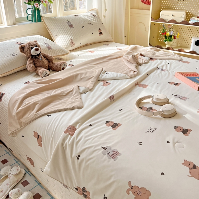 91家纺网 家纺一手货源 找家纺 卡普二店 2026新款A类锦氨凉感印花夏被四件套床盖凉席款--凉席床盖 奶咖萌宠