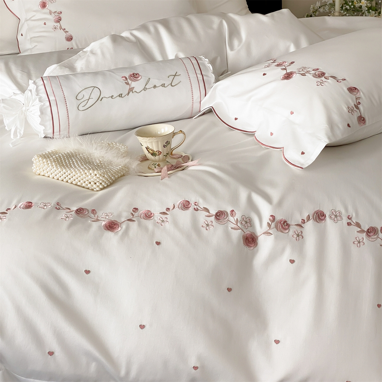 91家纺网 家纺一手货源 找家纺 （总）树下 2026新款a类100支50s双股刺绣高支高密贡缎长绒棉四件套全棉四件套-丹莓