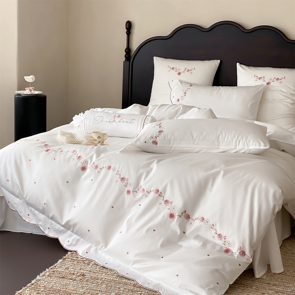 91家纺网 家纺一手货源 找家纺 （总）树下 2026新款a类100支50s双股刺绣高支高密贡缎长绒棉四件套全棉四件套-丹莓