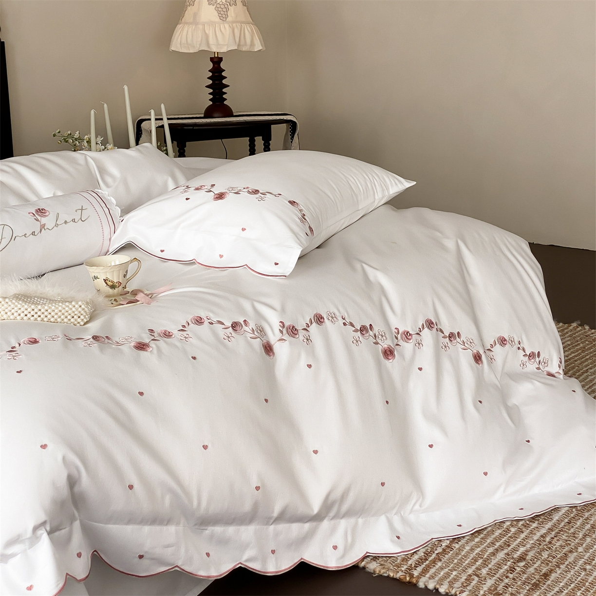 91家纺网 家纺一手货源 找家纺 （总）树下 2026新款a类100支50s双股刺绣高支高密贡缎长绒棉四件套全棉四件套-丹莓