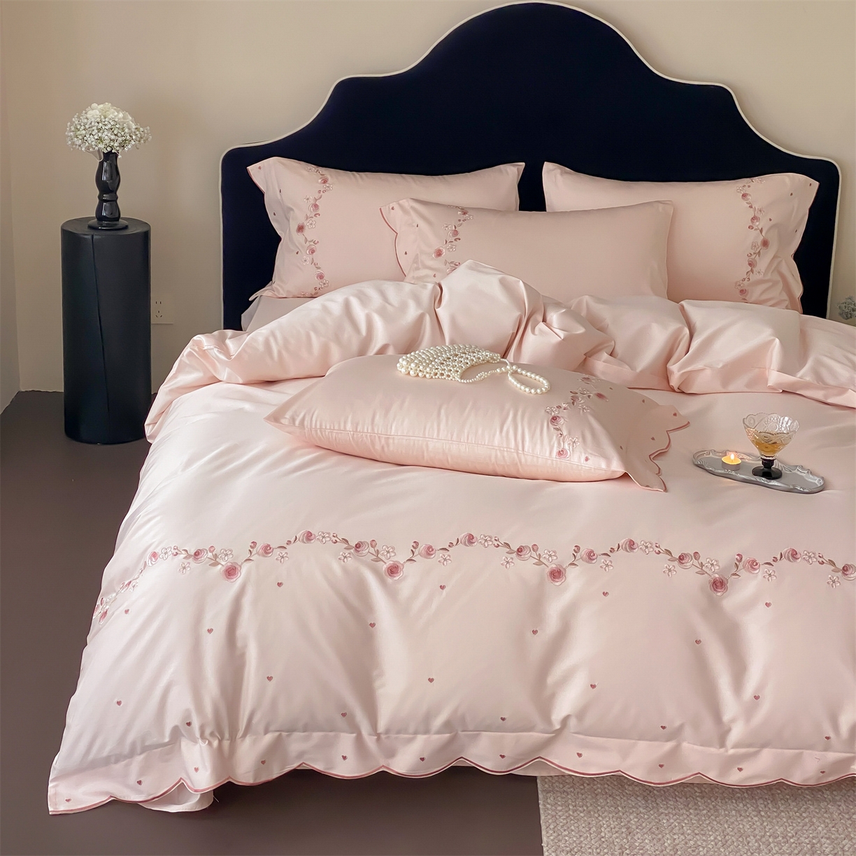 91家纺网 家纺一手货源 找家纺 树下 2026新款a类100支50s双股刺绣高支高密贡缎长绒棉四件套全棉四件套-丹莓 丹莓-粉