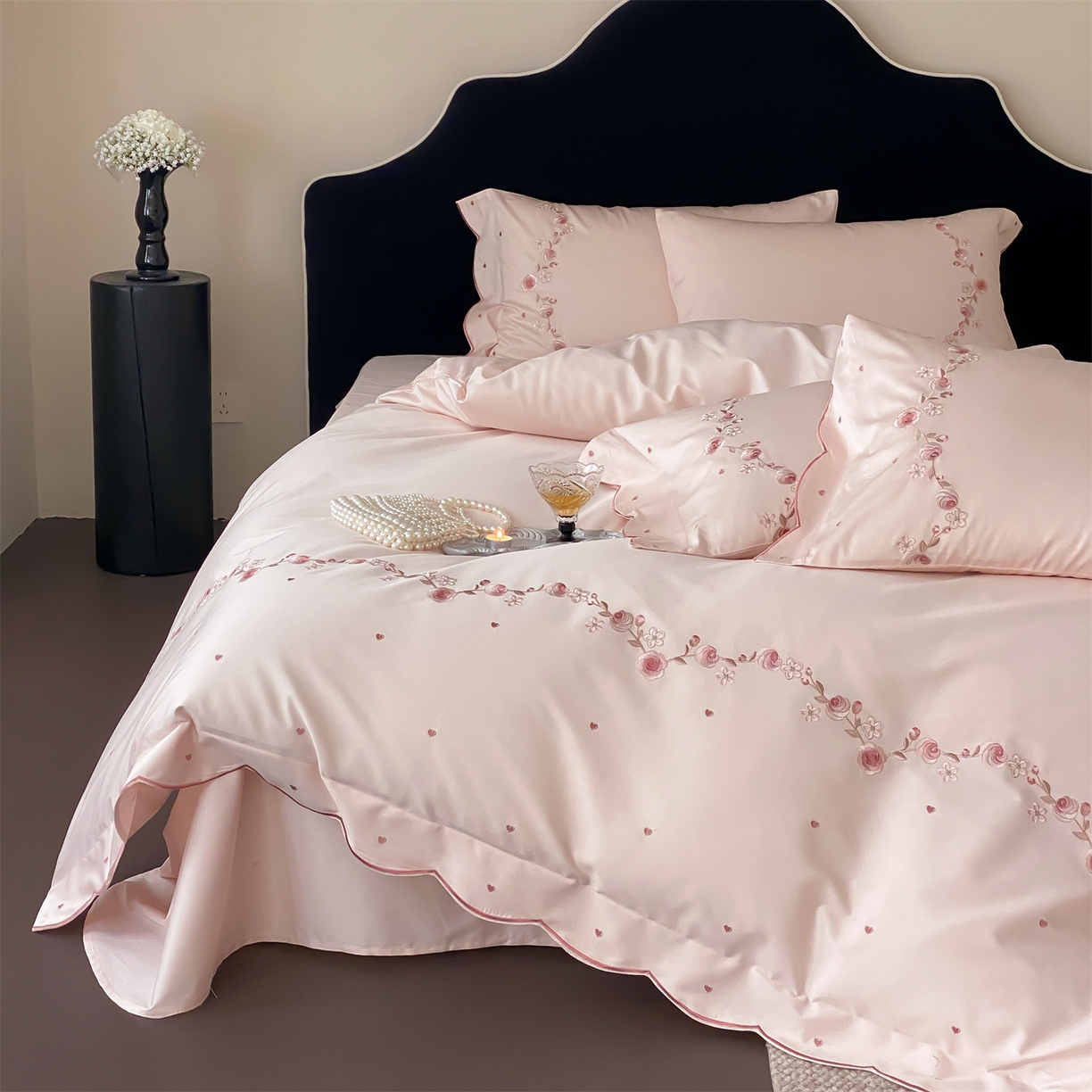 91家纺网 家纺一手货源 找家纺 树下 2026新款a类100支50s双股刺绣高支高密贡缎长绒棉四件套全棉四件套-丹莓 丹莓-粉