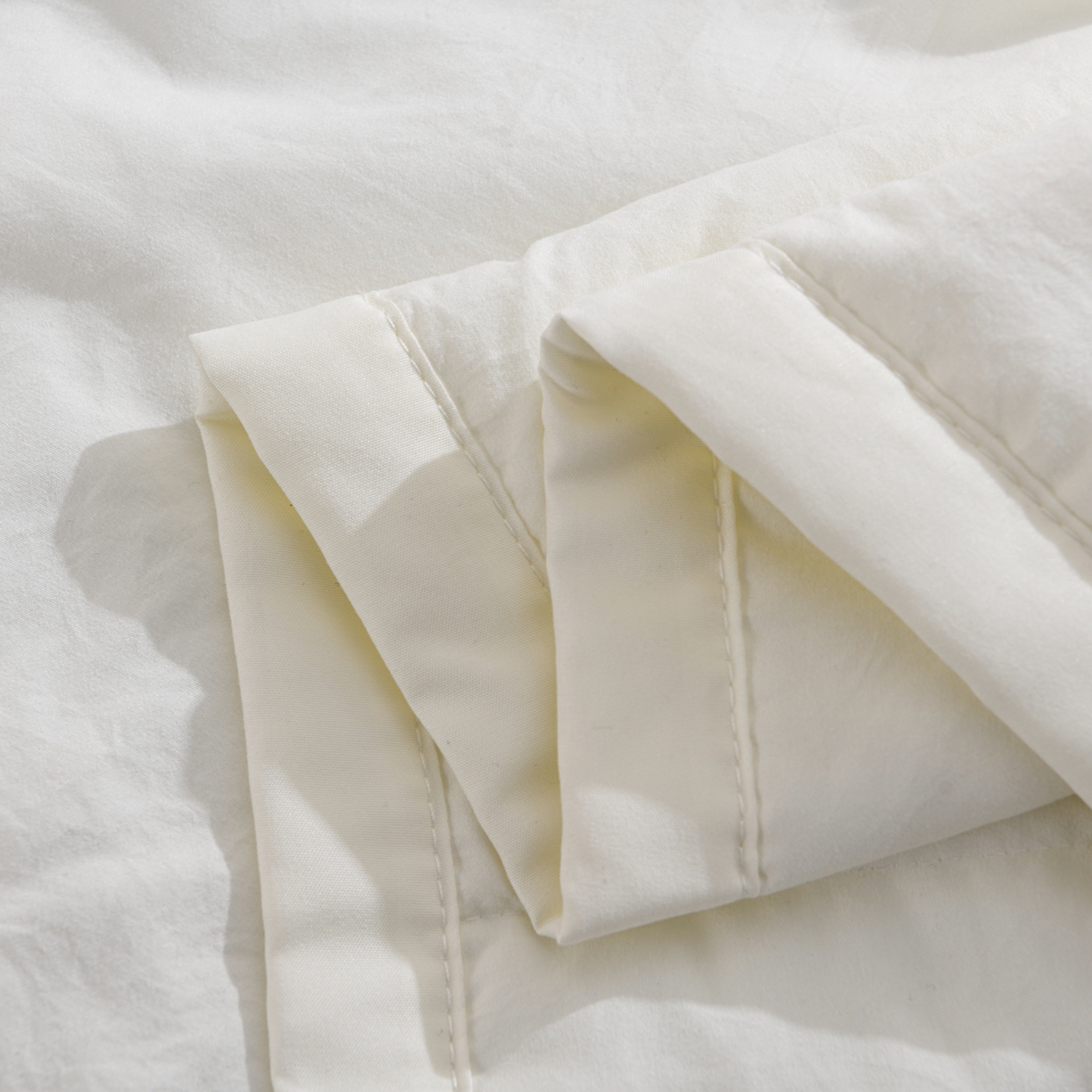 91家纺网 家纺一手货源 找家纺 羽涵家纺 2026新款磨毛水洗棉夏被夏凉被空调被 奶芙白