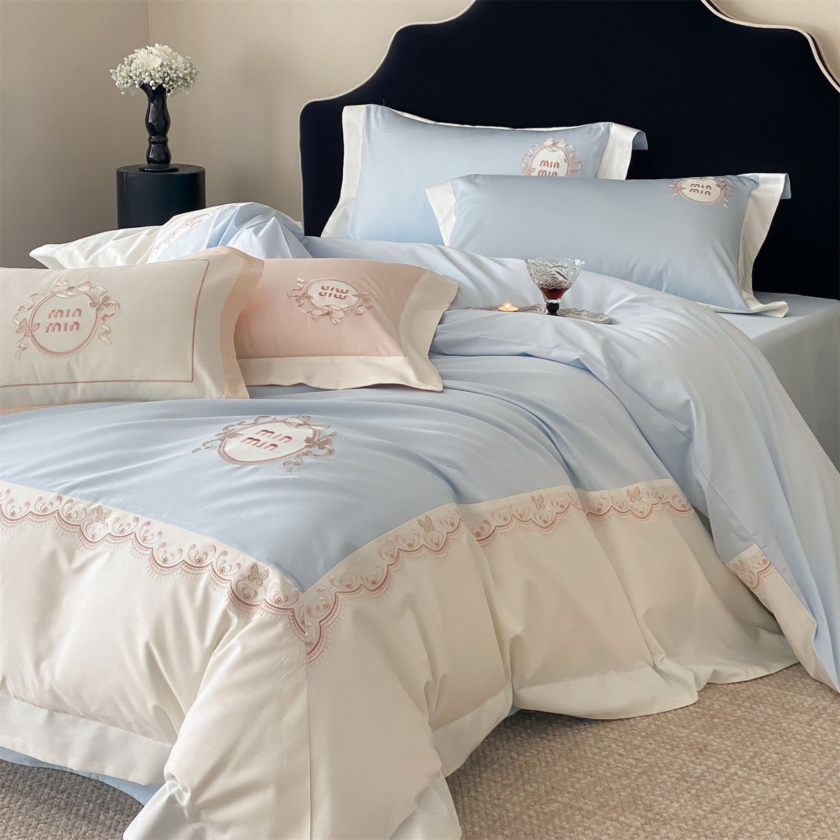 91家纺网 家纺一手货源 找家纺 树下 2026新款a类100支50s双股刺绣高支高密贡缎长绒棉四件套全棉四件套-蝶吟 蝶吟-蓝