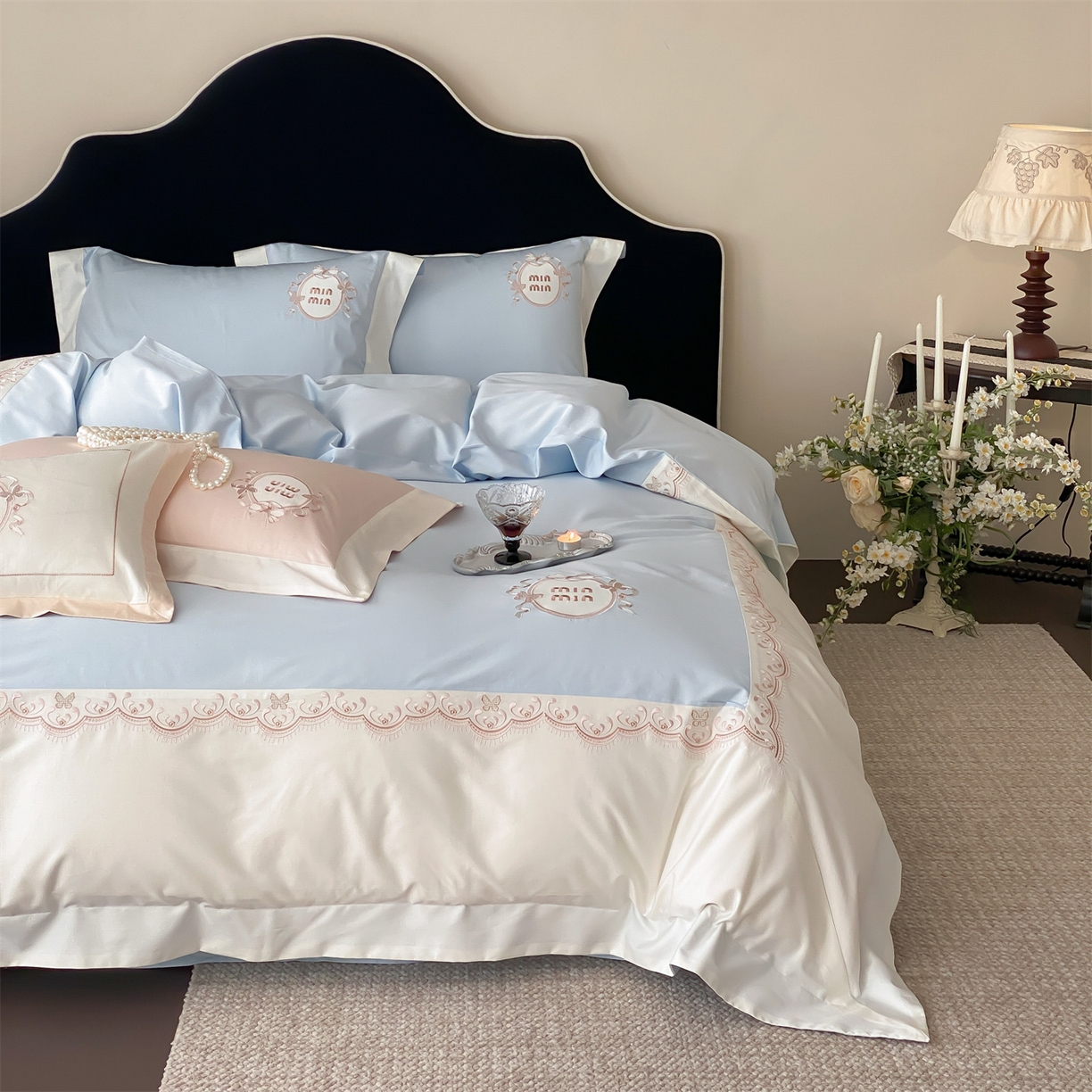 91家纺网 家纺一手货源 找家纺 树下 2026新款a类100支50s双股刺绣高支高密贡缎长绒棉四件套全棉四件套-蝶吟 蝶吟-蓝