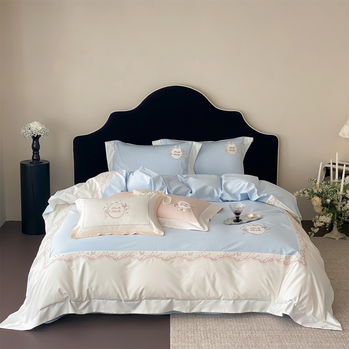 91家纺网 家纺一手货源 找家纺 树下 2026新款a类100支50s双股刺绣高支高密贡缎长绒棉四件套全棉四件套-蝶吟 蝶吟-蓝