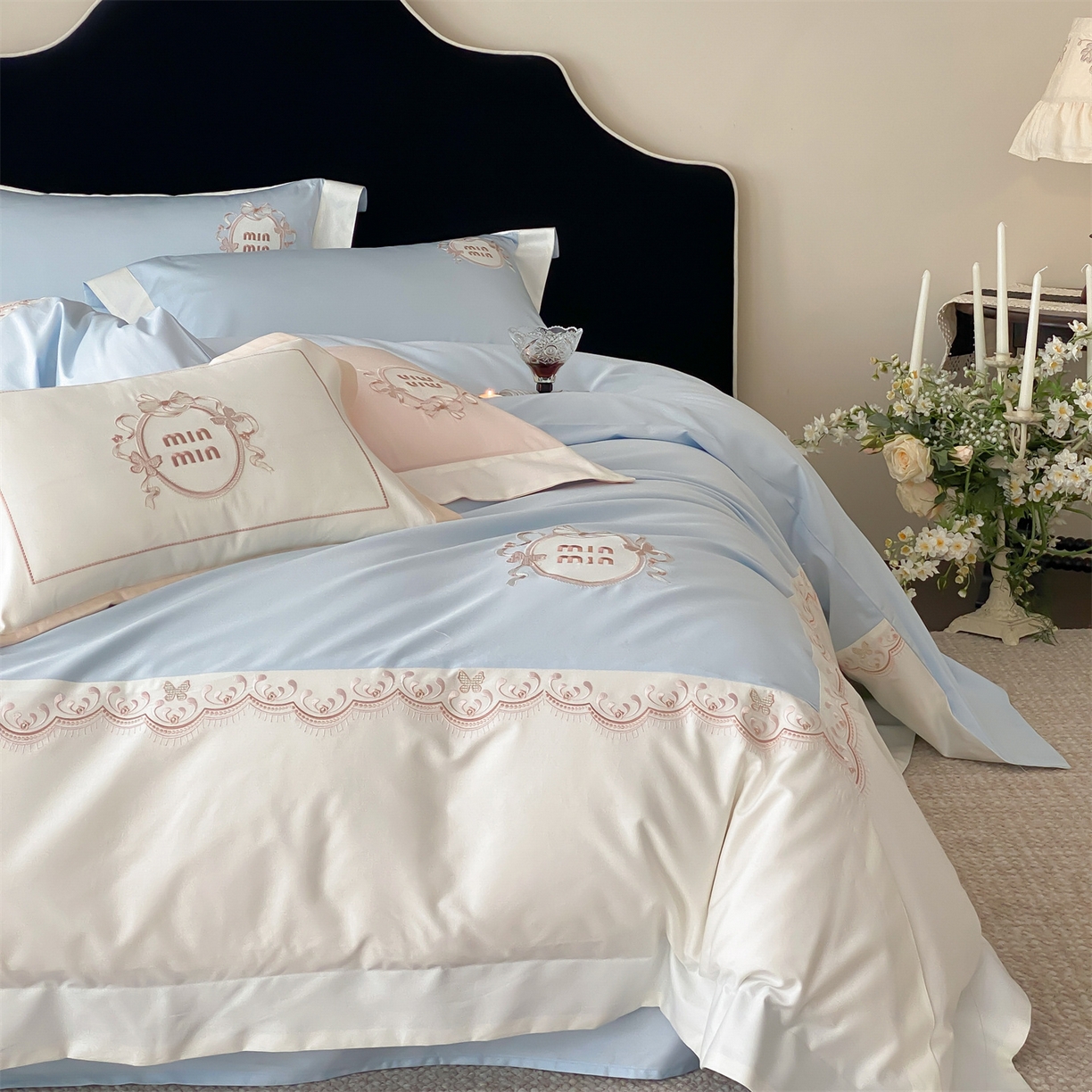 91家纺网 家纺一手货源 找家纺 树下 2026新款a类100支50s双股刺绣高支高密贡缎长绒棉四件套全棉四件套-蝶吟 蝶吟-蓝