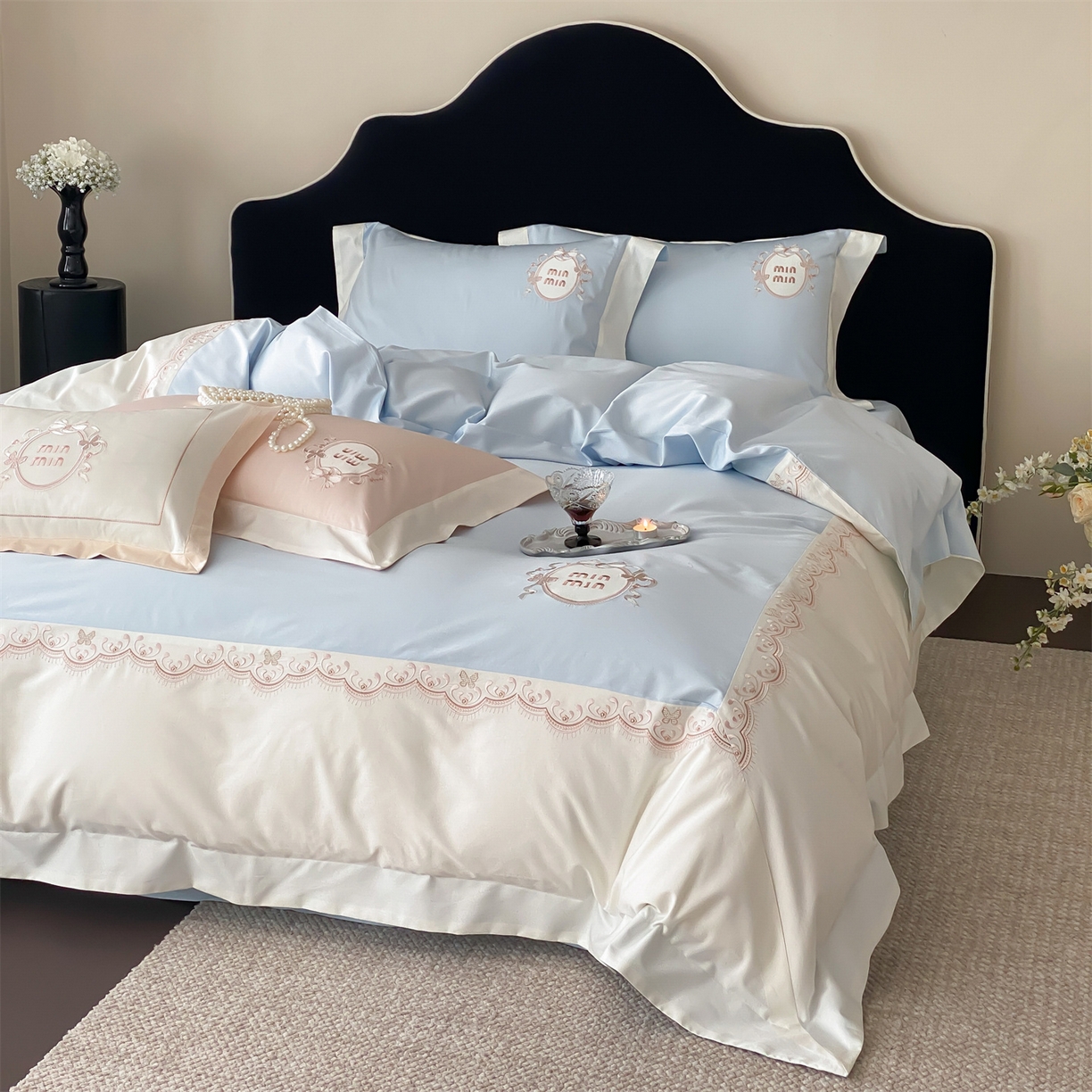 91家纺网 家纺一手货源 找家纺 树下 2026新款a类100支50s双股刺绣高支高密贡缎长绒棉四件套全棉四件套-蝶吟 蝶吟-蓝