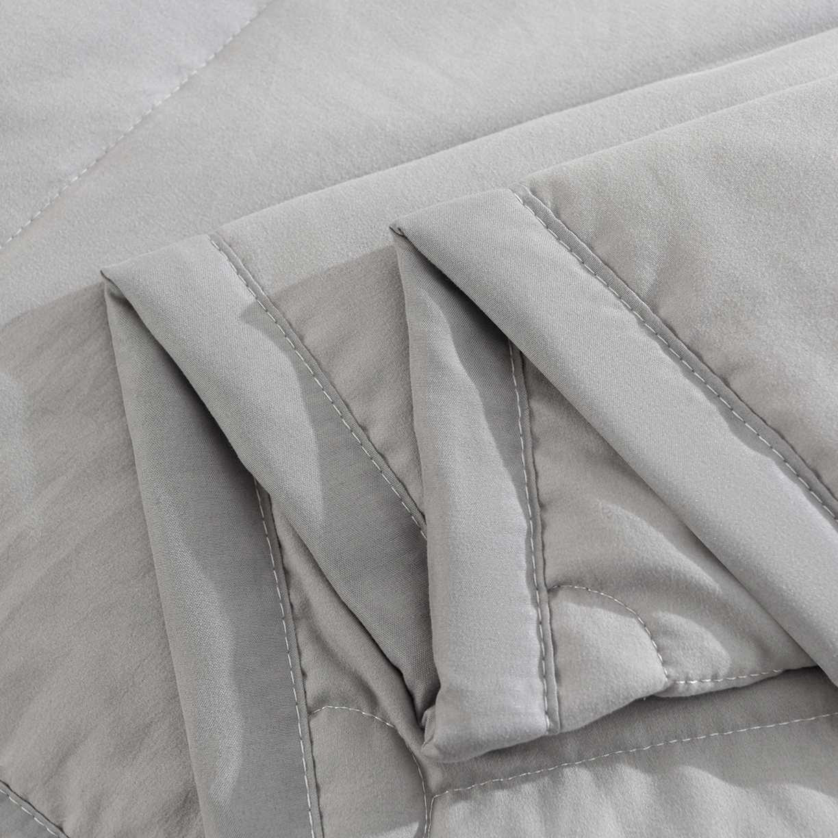 91家纺网 家纺一手货源 找家纺 羽涵家纺 2026新款磨毛水洗棉夏被夏凉被空调被 浅云灰