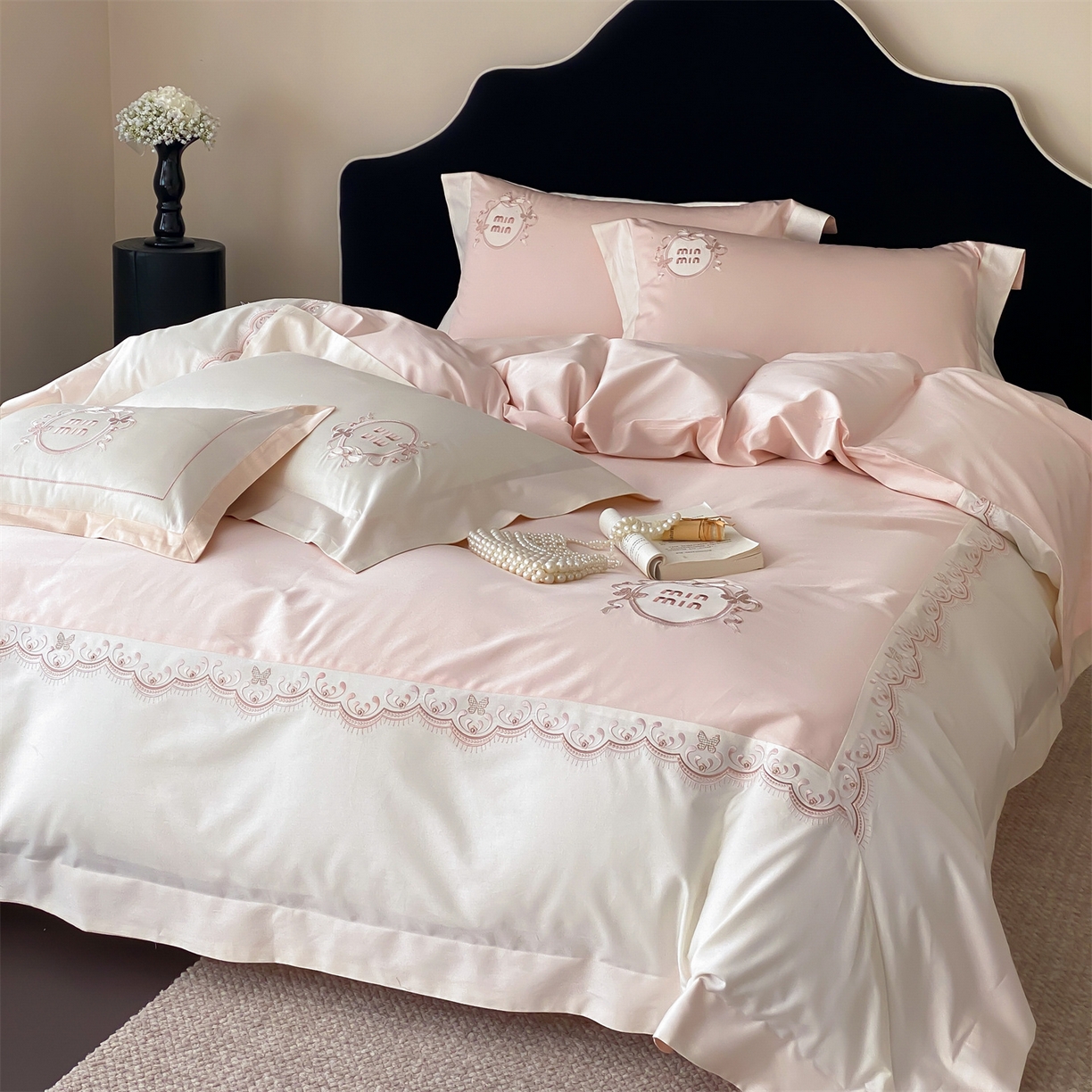 91家纺网 家纺一手货源 找家纺 树下 2026新款a类100支50s双股刺绣高支高密贡缎长绒棉四件套全棉四件套-蝶吟 蝶吟-粉