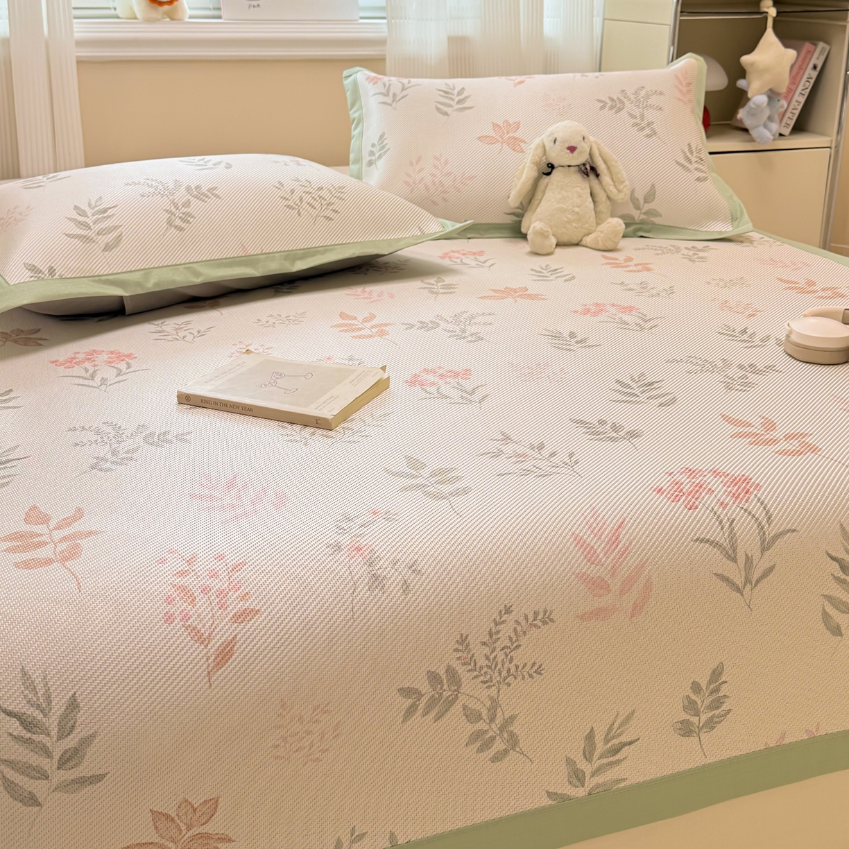 91家纺网 家纺一手货源 找家纺 慕尚家纺 2026新款清新凉感冰藤席平铺款 情人草