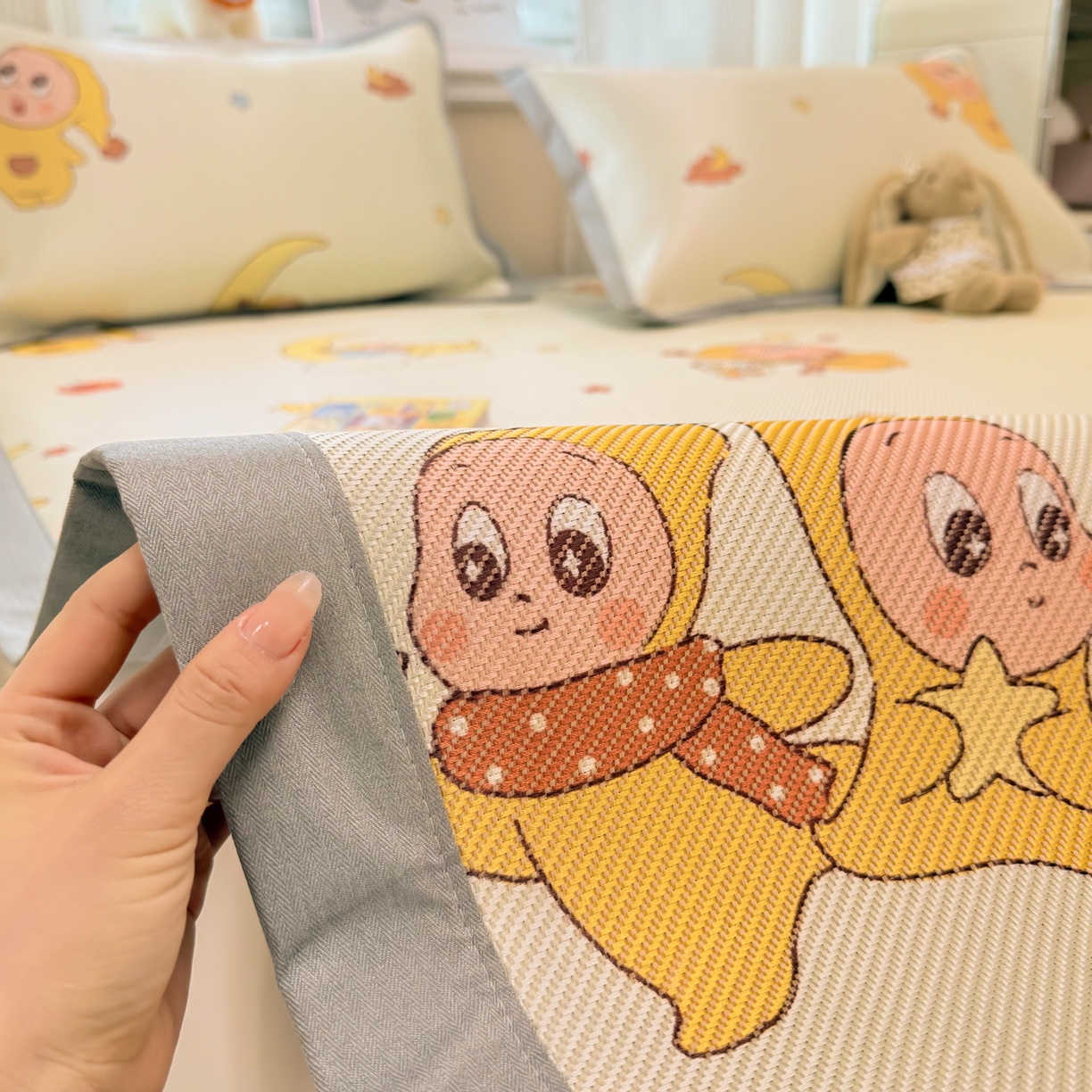 91家纺网 家纺一手货源 找家纺 慕尚家纺 2026新款清新凉感冰藤席平铺款 天使星仔