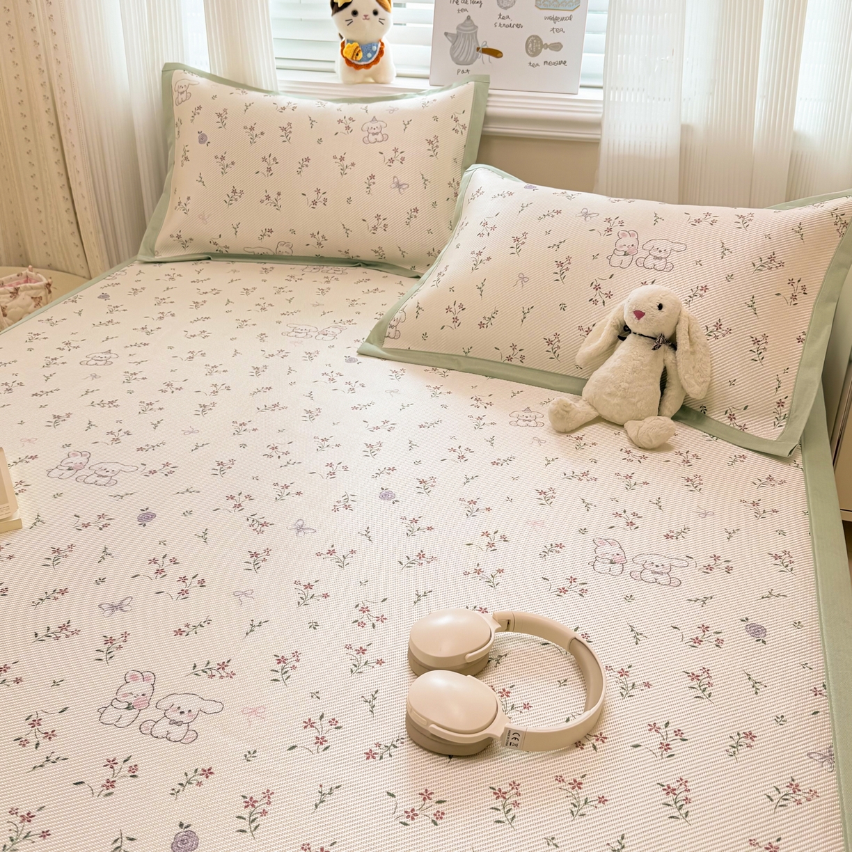 91家纺网 家纺一手货源 找家纺 慕尚家纺 2026新款清新凉感冰藤席平铺款 顽皮兔