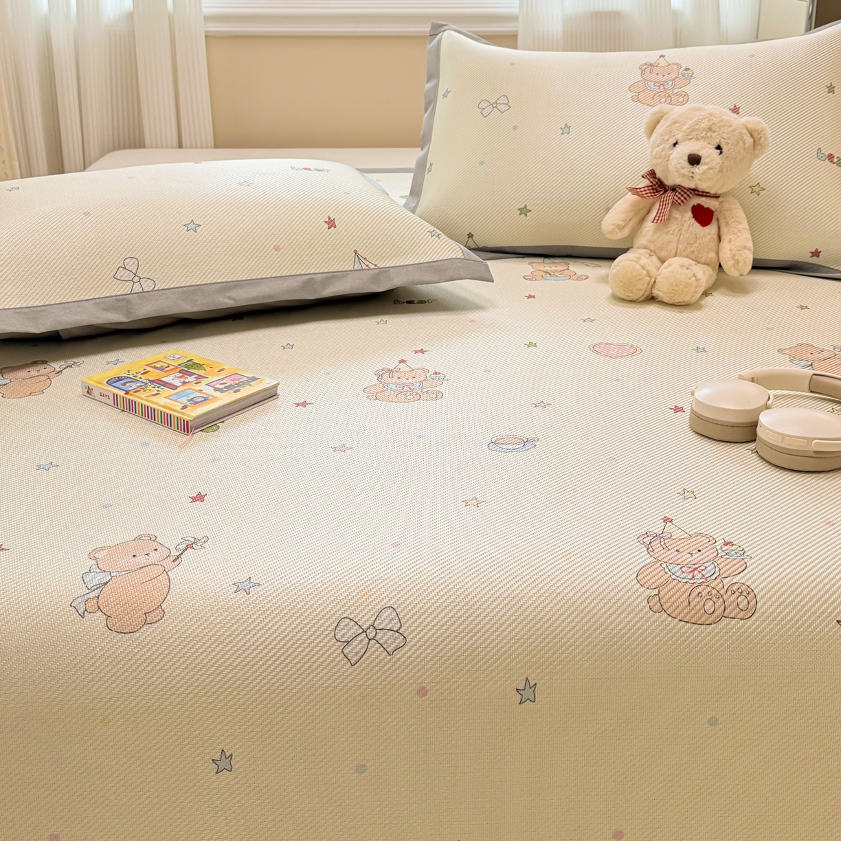 91家纺网 家纺一手货源 找家纺 慕尚家纺 2026新款清新凉感冰藤席平铺款 魔法小熊