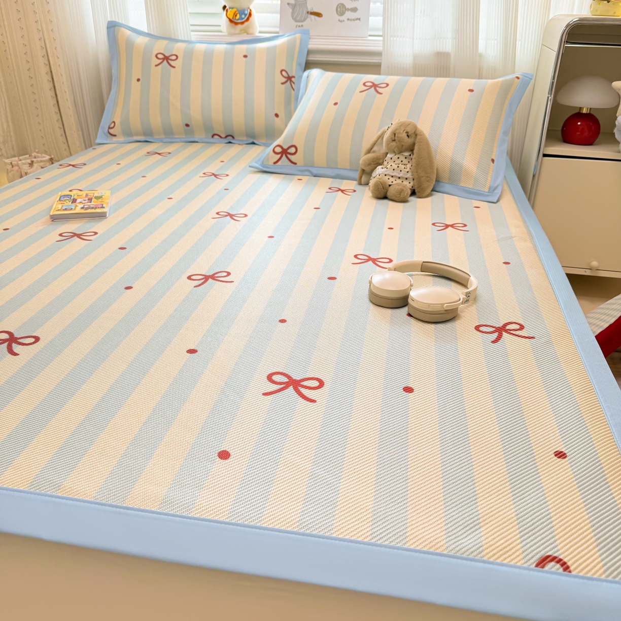 91家纺网 家纺一手货源 找家纺 慕尚家纺 2026新款清新凉感冰藤席平铺款 蝴蝶结