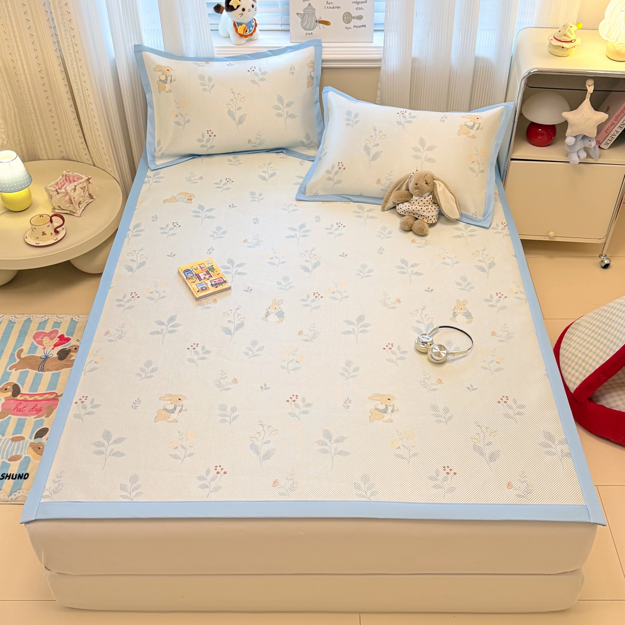 91家纺网 家纺一手货源 找家纺 慕尚家纺 2026新款清新凉感冰藤席平铺款 春日小兔