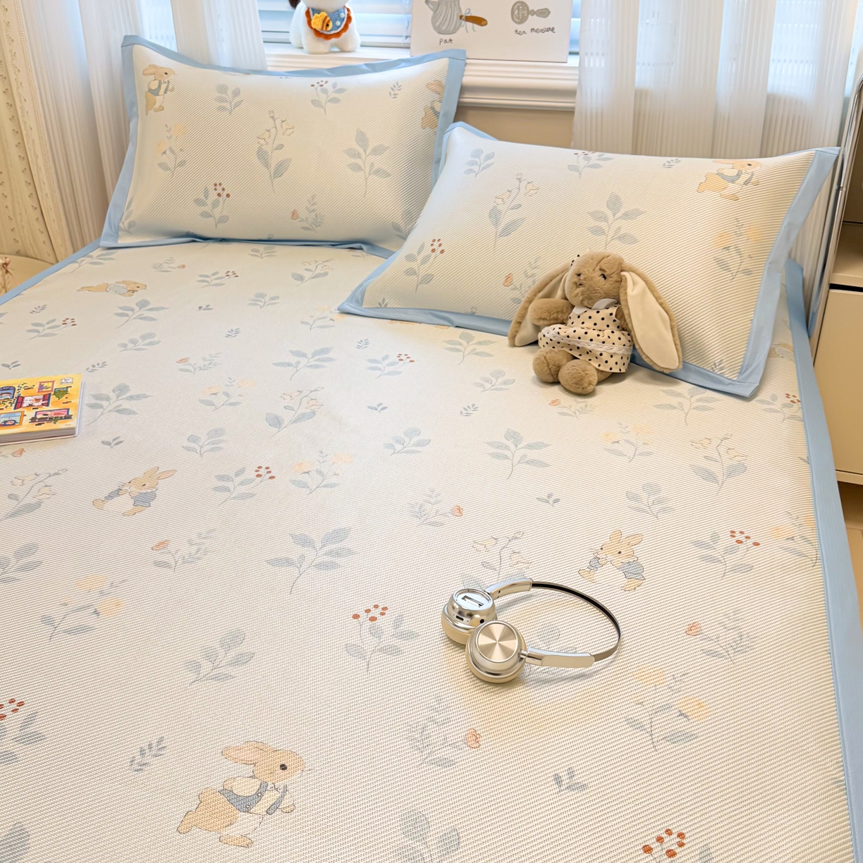 91家纺网 家纺一手货源 找家纺 慕尚家纺 2026新款清新凉感冰藤席平铺款 春日小兔