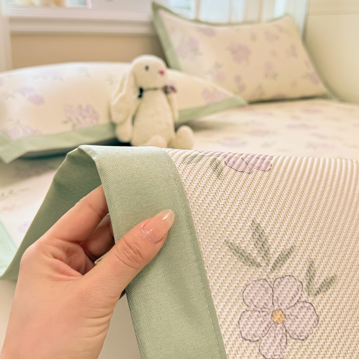 91家纺网 家纺一手货源 找家纺 慕尚家纺 2026新款清新凉感冰藤席平铺款 紫气东来