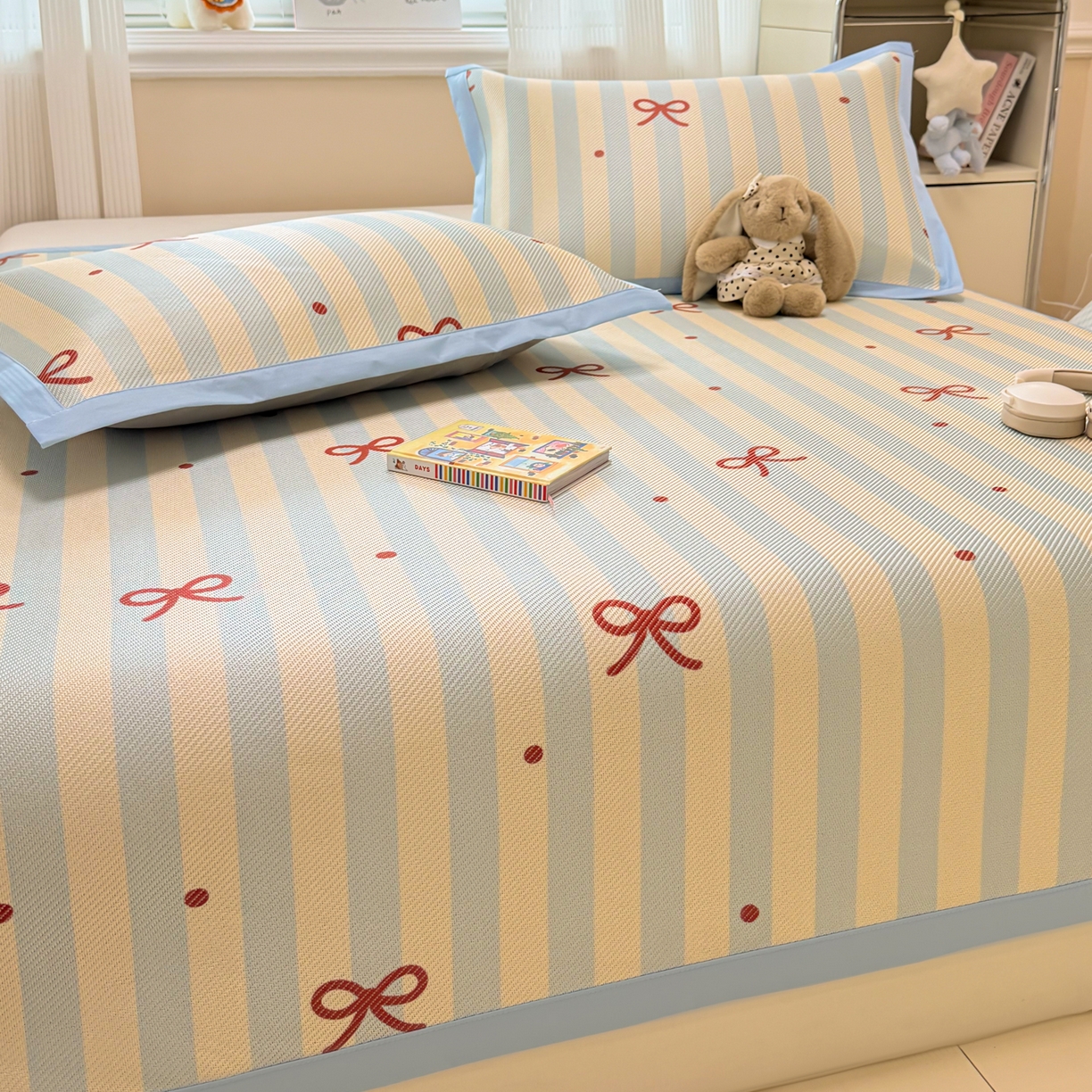 91家纺网 家纺一手货源 找家纺 慕尚家纺 2026新款清新凉感冰藤席平铺款 蝴蝶结