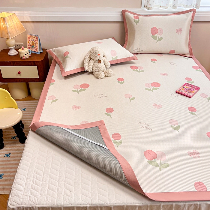 91家纺网 家纺一手货源 找家纺 慕尚家纺 2026新款清新凉感冰藤席平铺款 蝴蝶结郁金香