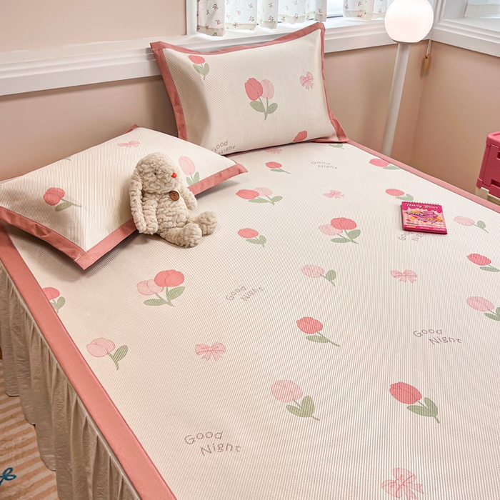 91家纺网 家纺一手货源 找家纺 慕尚家纺 2026新款清新凉感冰藤席平铺款 蝴蝶结郁金香