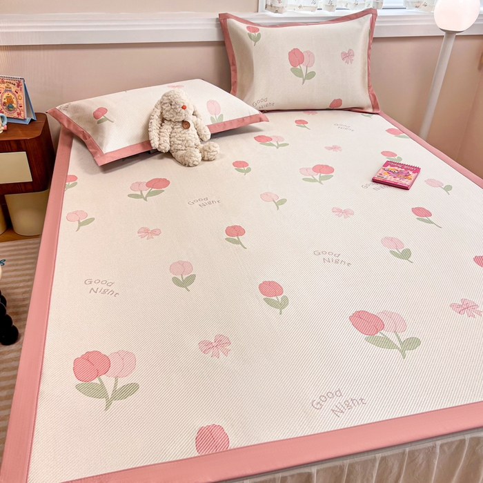 91家纺网 家纺一手货源 找家纺 慕尚家纺 2026新款清新凉感冰藤席平铺款 蝴蝶结郁金香