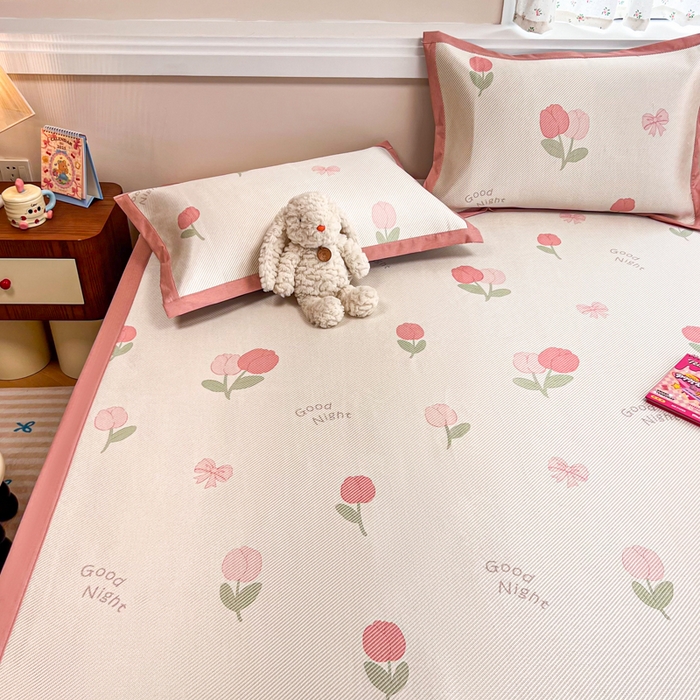 91家纺网 家纺一手货源 找家纺 慕尚家纺 2026新款清新凉感冰藤席平铺款 蝴蝶结郁金香