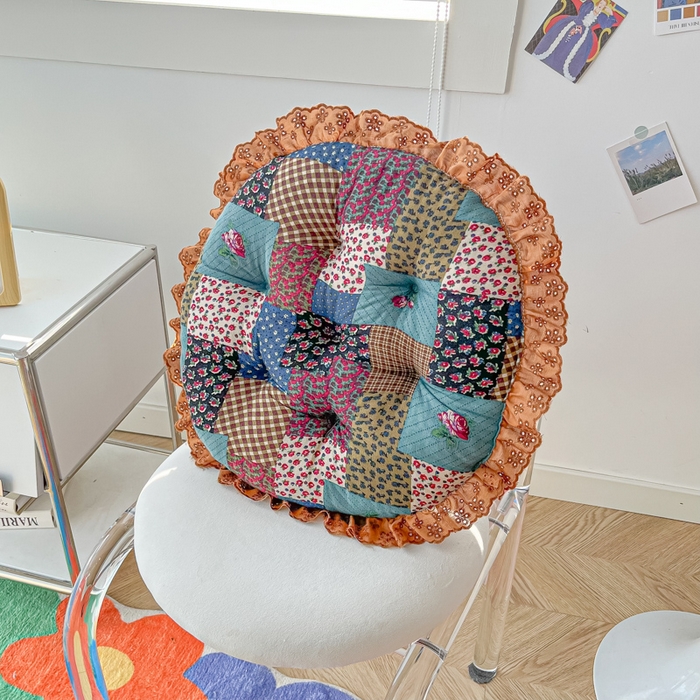 91家纺网 家纺一手货源 找家纺 座享家 2026新款拼色仿棉麻花边团蒲坐垫 竹月