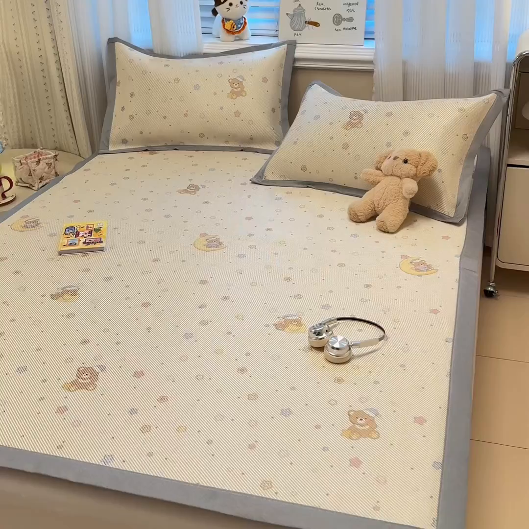 91家纺网 家纺一手货源 找家纺 慕尚家纺 2026新款清新凉感冰藤席平铺款 星星熊