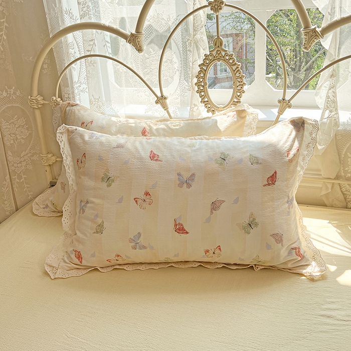 91家纺网 家纺一手货源 找家纺 优尚佳生活馆 2026新款云感皱皱纱全棉花边款夏被四件套 蝶儿飞