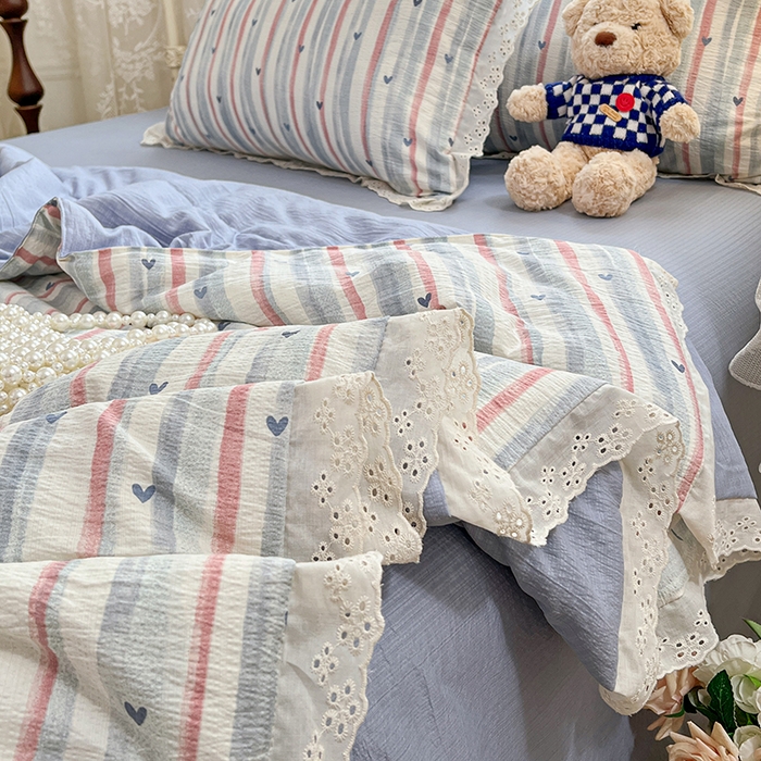 91家纺网 家纺一手货源 找家纺 优尚佳生活馆 2026新款云感皱皱纱全棉花边款夏被四件套 蓝屿