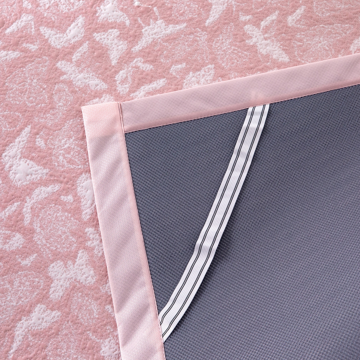 91家纺网 家纺一手货源 找家纺 女子家纺 2026新款A类凉感冰豆豆双面提花席-漫天蝶舞系列 漫天蝶舞-柔和粉