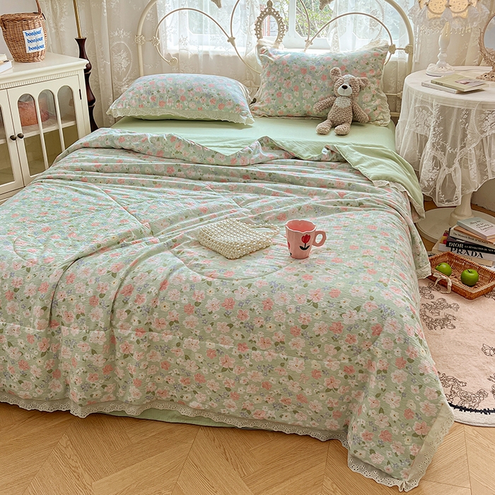 91家纺网 家纺一手货源 找家纺 优尚佳生活馆 2026新款云感皱皱纱全棉花边款夏被四件套 知夏