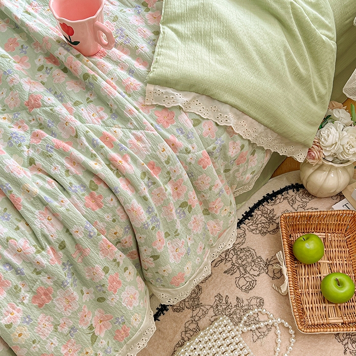 91家纺网 家纺一手货源 找家纺 优尚佳生活馆 2026新款云感皱皱纱全棉花边款夏被四件套 知夏