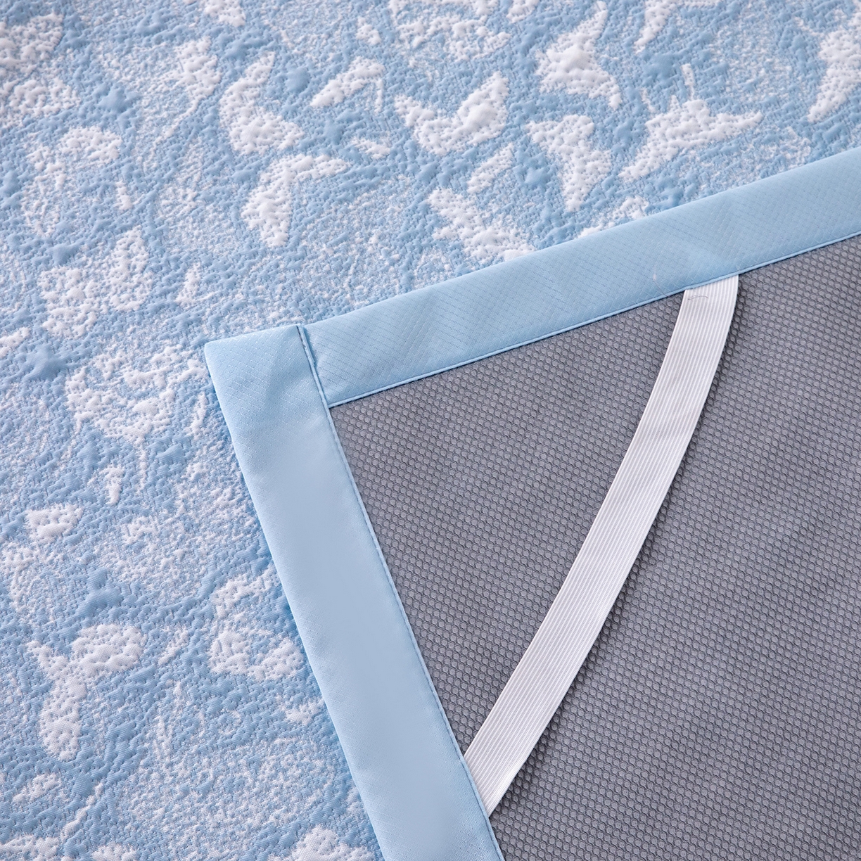 91家纺网 家纺一手货源 找家纺 女子家纺 2026新款A类凉感冰豆豆双面提花席-漫天蝶舞系列 漫天蝶舞-天空蓝