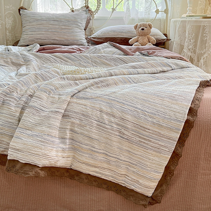 91家纺网 家纺一手货源 找家纺 优佳优品 2026新款云感皱皱纱全棉花边款夏被四件套 暮纱