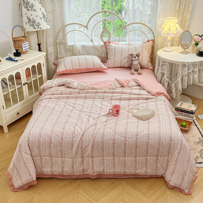 91家纺网 家纺一手货源 找家纺 优佳优品 2026新款云感皱皱纱全棉花边款夏被四件套 扶摇