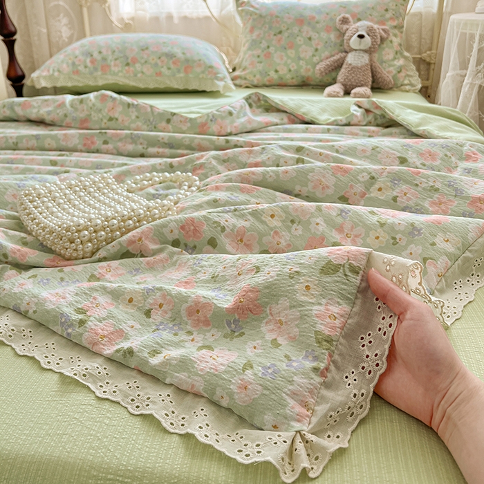 91家纺网 家纺一手货源 找家纺 优佳优品 2026新款云感皱皱纱全棉花边款夏被四件套 知夏