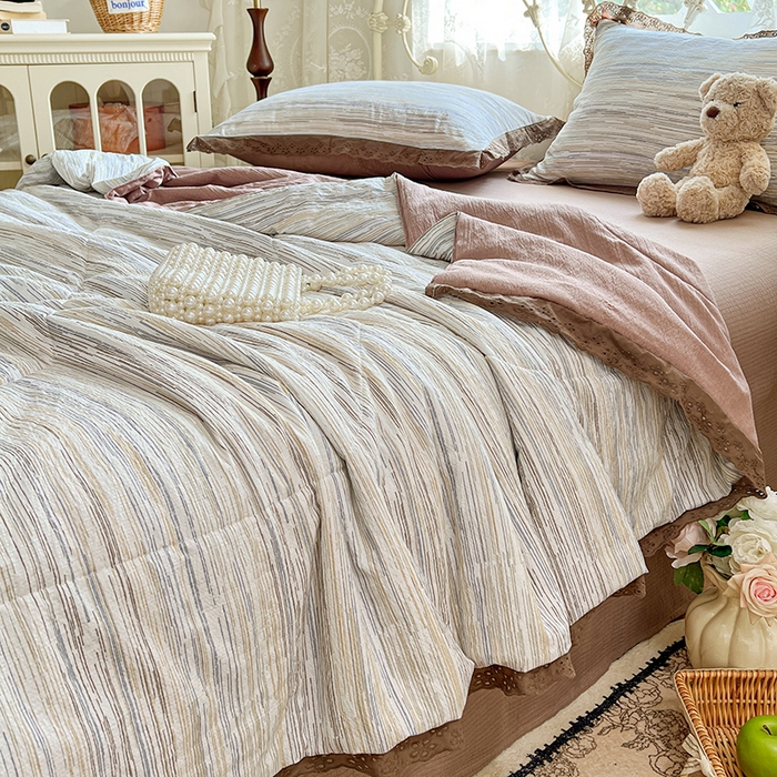 91家纺网 家纺一手货源 找家纺 优佳优品 2026新款云感皱皱纱全棉花边款夏被四件套 暮纱