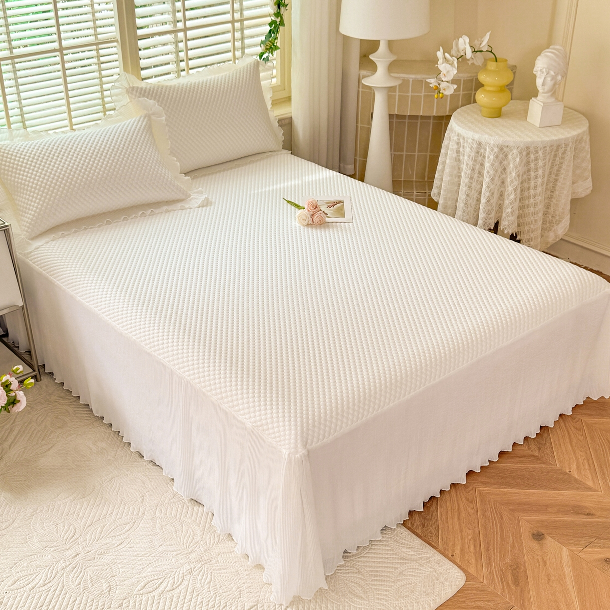 91家纺网 家纺一手货源 找家纺 逸尚阁 2026新款凉感夏被冰豆豆床裙凉席四件套 冰豆豆-珍珠白